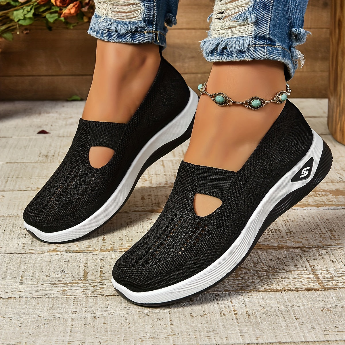 ORTHOPEDIC SLIP-ON SHOE